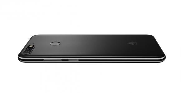 Смартфон Huawei Y6 Prime (2018) 16Gb черный